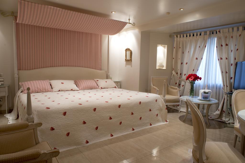 A Casa Canut Hotel Gastronomic Les Escaldes Exterior foto A bedroom